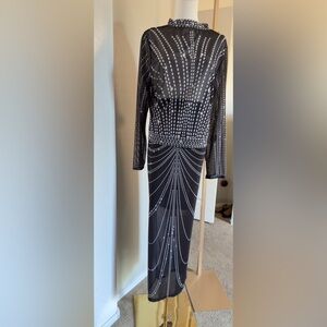 NWOT Elegant Black and White Patterned skirt and skirt